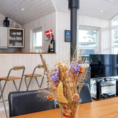 8 Person Holiday In Lemvig