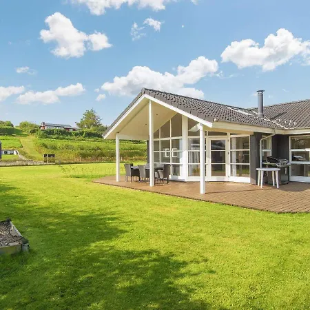 8 Person Holiday In