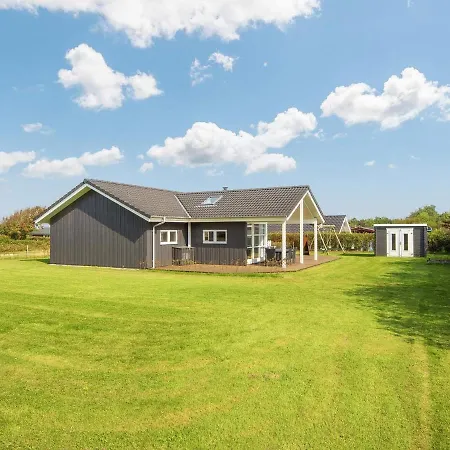 Semesterbostad 8 Person Holiday In