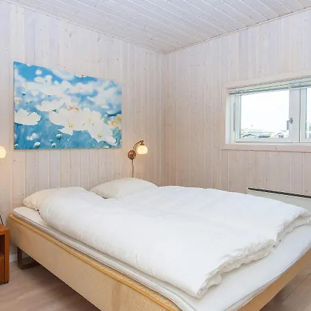 8 Person Holiday In Semesterbostad