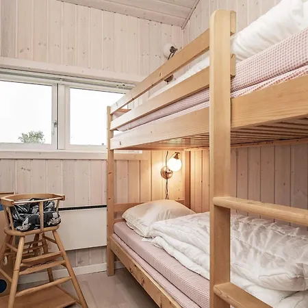 8 Person Holiday In Semesterbostad *