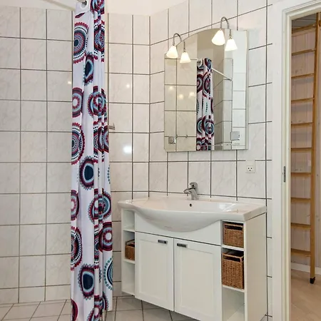 8 Person Holiday In Semesterbostad