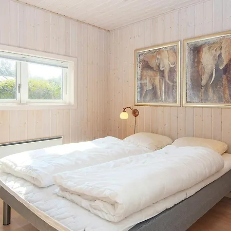 8 Person Holiday In Semesterbostad Lemvig